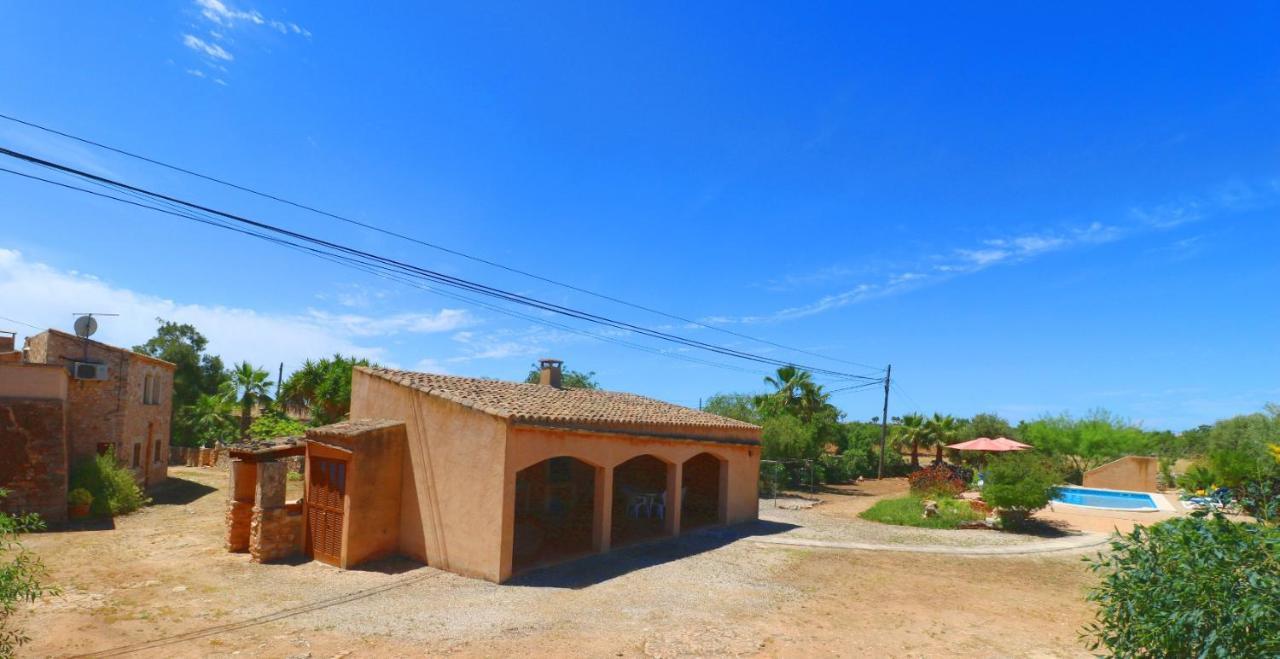 Can Cova Llombarts المظهر الخارجي الصورة